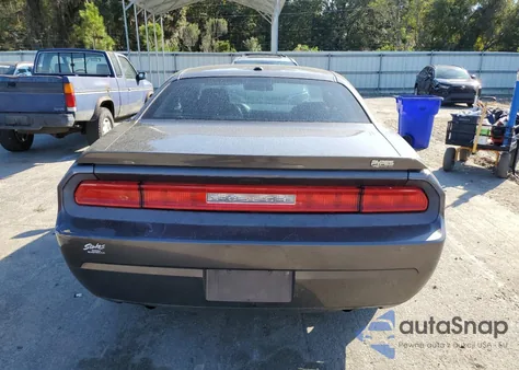 2013 Dodge Challenger Sxt z USA, uszkodzony, nr VIN 2C3CDYAG0DH641506